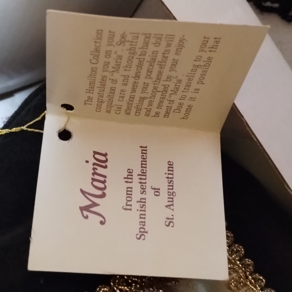 Porcelain Doll - Picture 7 of 8